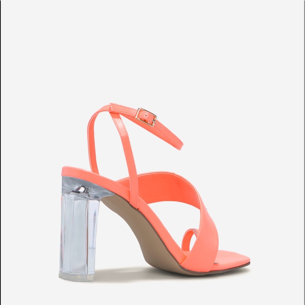 Neon heels - Picture 3 of 7
